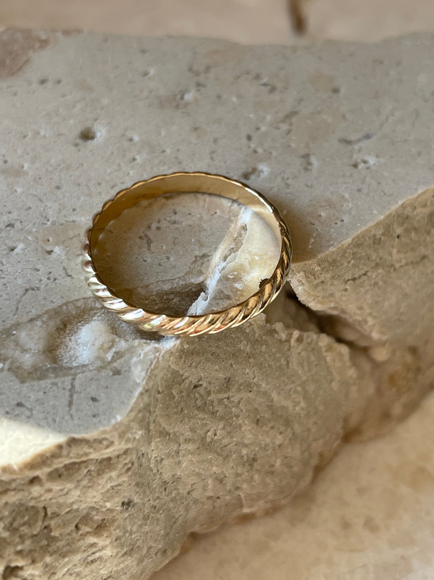 iluka ring